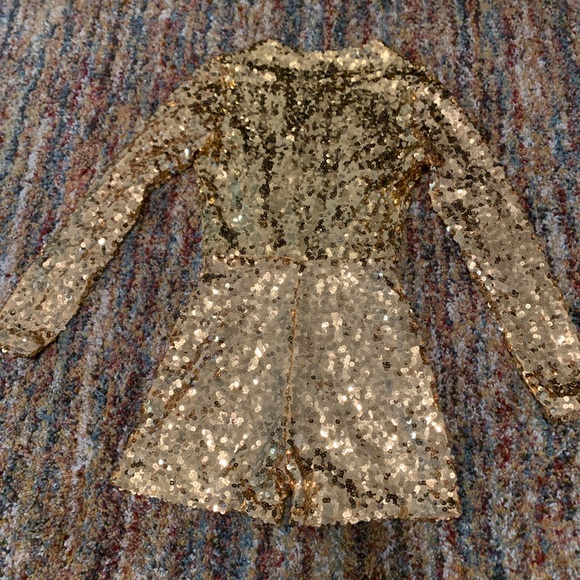 Custom gold sequin jumpsuit (Not included in Discount offer - Picture 7 of 16